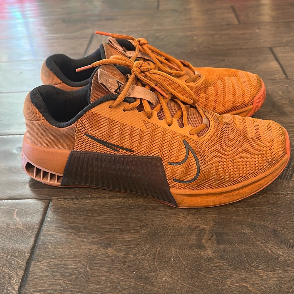 Nike Mens Metcon 9 Monarch Cross Trainer